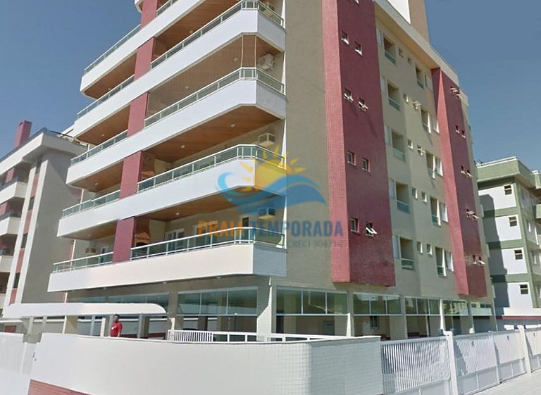 Apartamento 12 de 3 dormitórios para 8 pessoas a uma quadra