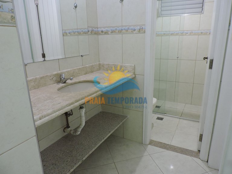 Apartamento 12 de 2 dormitórios para 7 pessoas a duas quadra