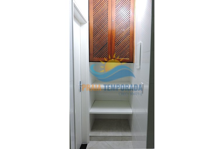 Apartamento 11-C de 1 dormitório para 5 pessoas a duas quadr