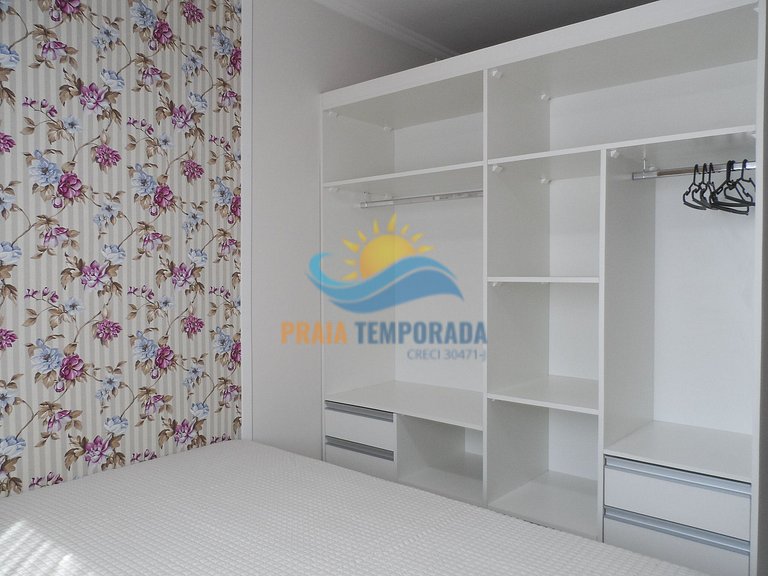 Apartamento com linda vista para o mar, prédio com piscina