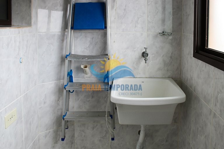 Apartamento com linda vista para o mar, prédio com piscina
