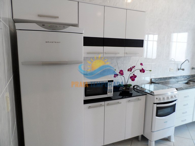 Apartamento com linda vista para o mar, prédio com piscina