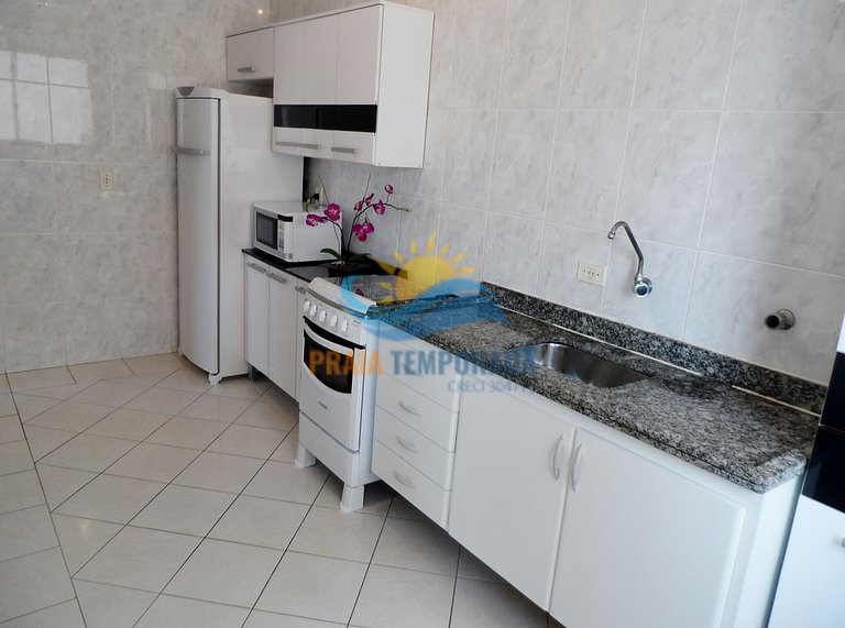 Apartamento com linda vista para o mar, prédio com piscina