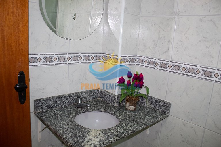 Apartamento frente mar com sacada gourmet