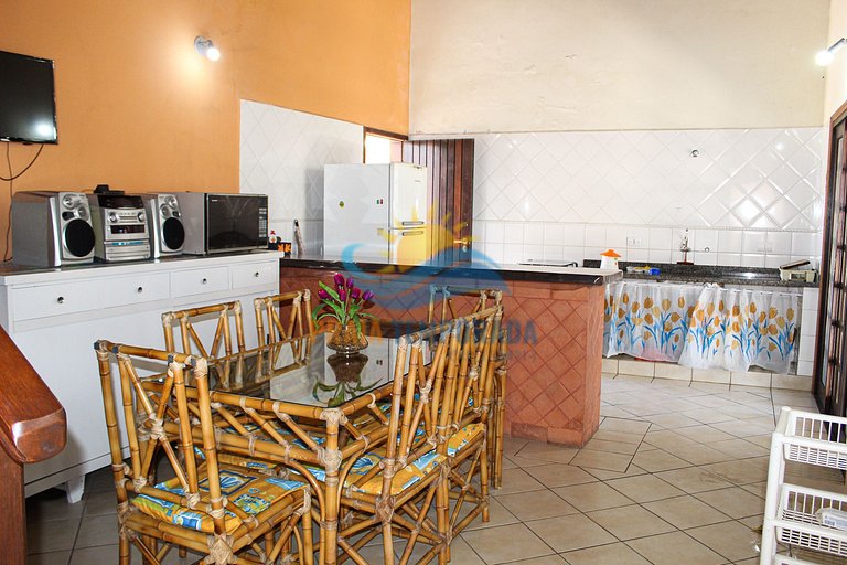 Linda casa em Peruíbe para 10 pessoas