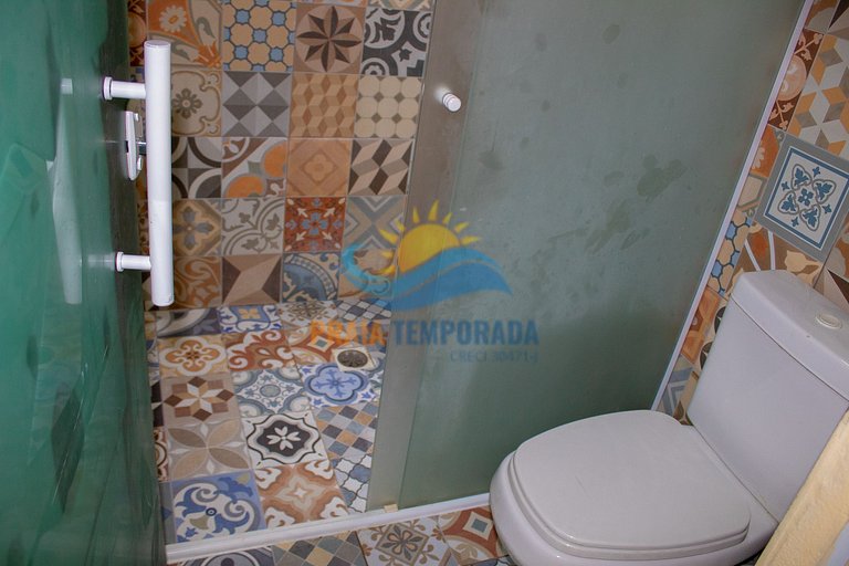 Linda casa em Peruíbe com churrasqueira e fogão a lenha