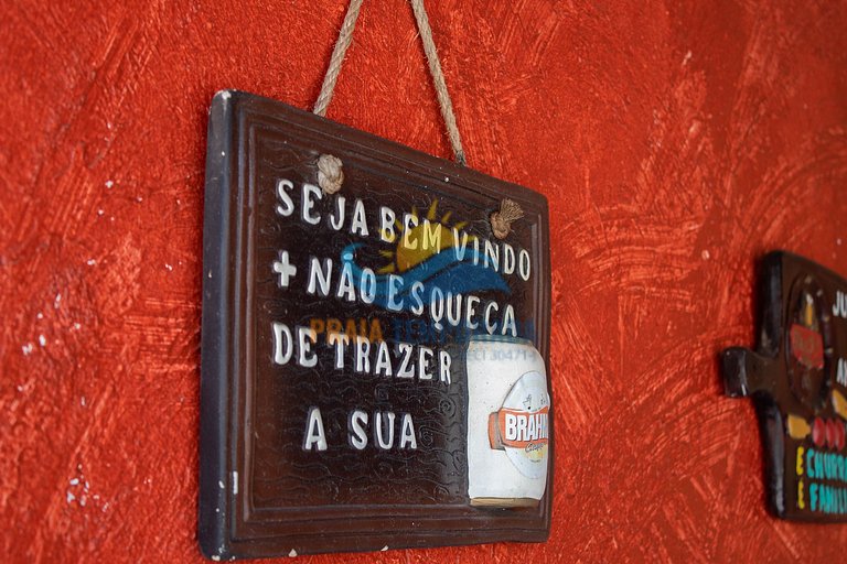 Linda casa em Peruíbe com Piscina , Churrasqueira