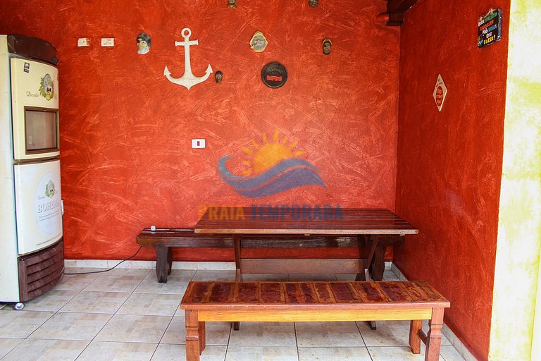 Linda casa em Peruíbe com Piscina , Churrasqueira