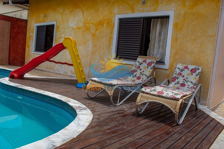 Linda casa em Peruíbe com Piscina , Churrasqueira