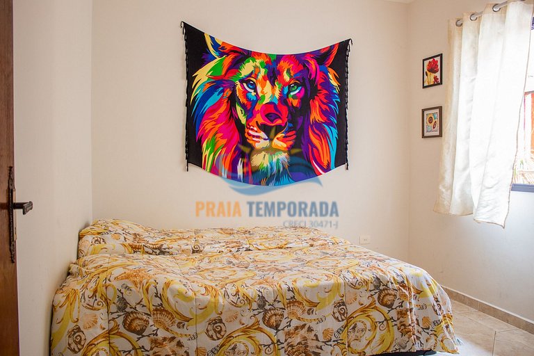 Linda casa em Peruíbe com Piscina , Churrasqueira