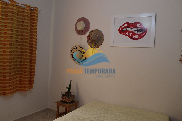 Linda casa em Peruíbe com Piscina , Churrasqueira