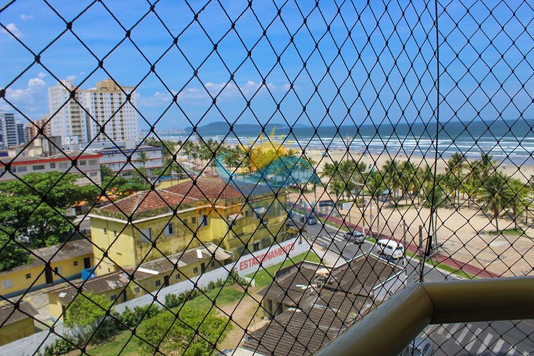 Apartamento com linda vista para o mar, prédio com piscina