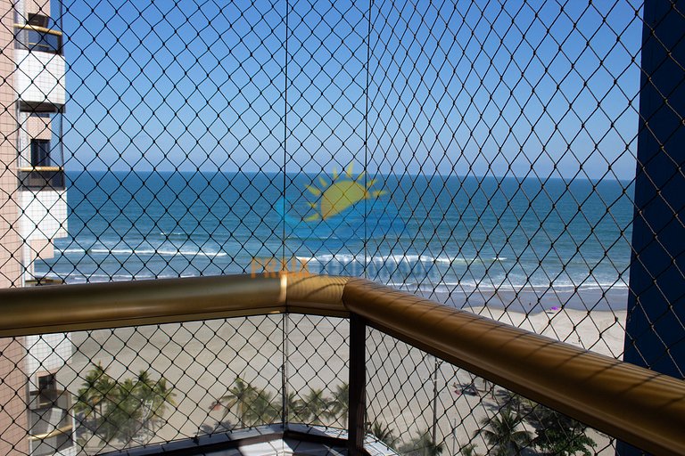 Apartamento 2 dormitórios com piscina e vista pro mar