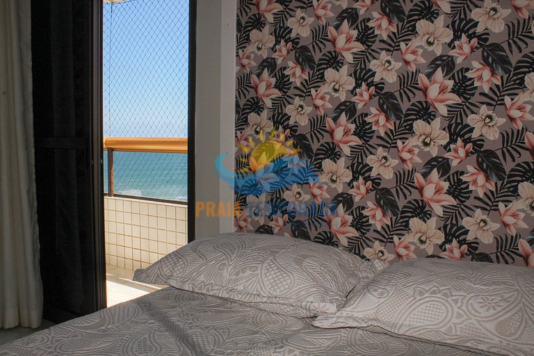 Apartamento 2 dormitórios com piscina e vista pro mar