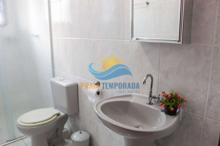 Apartamento com linda vista para o mar, prédio com piscina