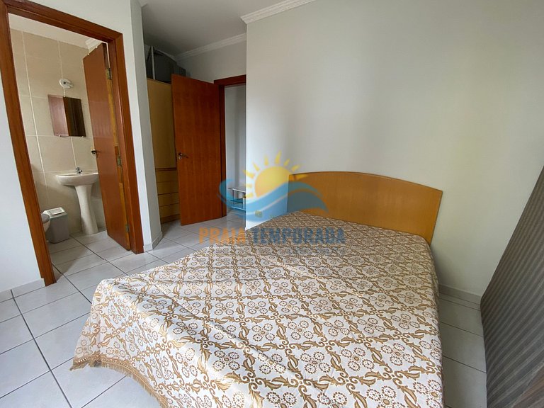 Apartamento 2 dormitórios com piscina e vista pro mar