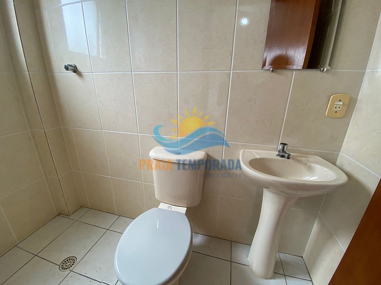 Apartamento 2 dormitórios com piscina e vista pro mar