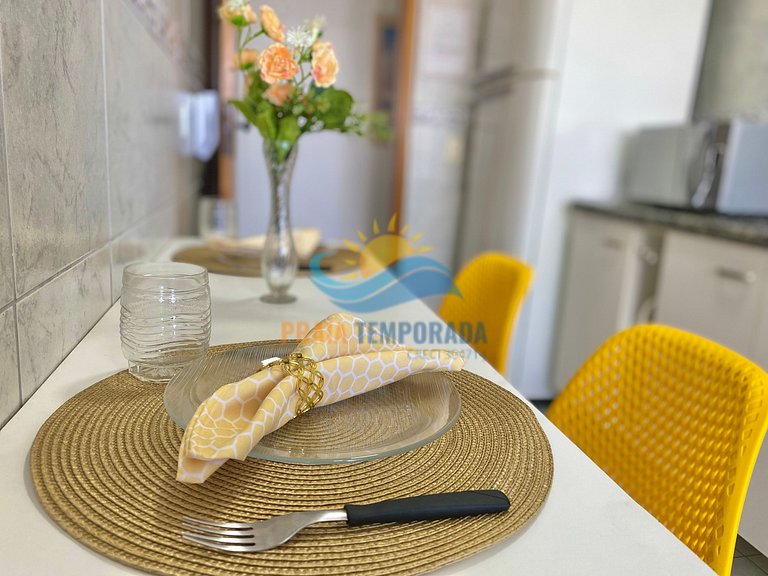 Apartamento com churrasqueira e linda vista para o mar