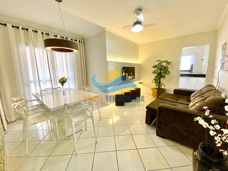 Apartamento 2 dormitórios com piscina e vista pro mar