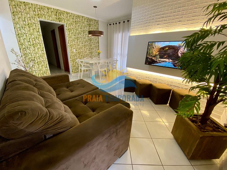 Apartamento 2 dormitórios com piscina e vista pro mar