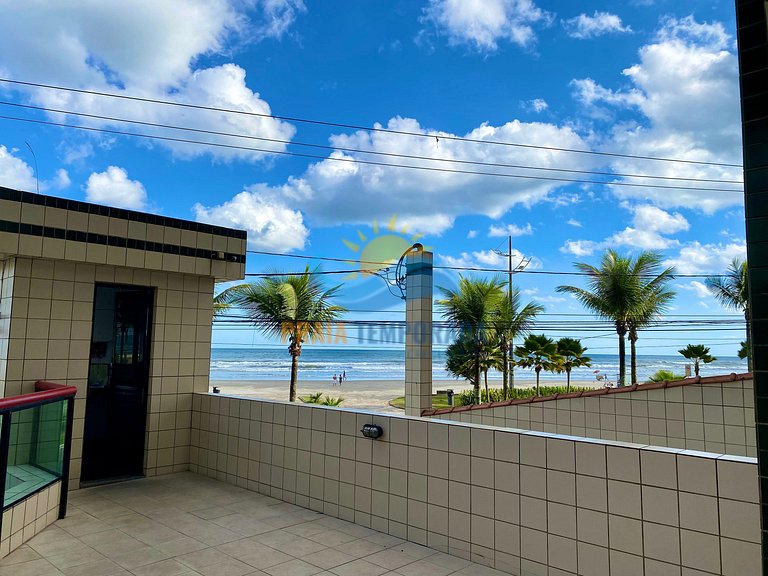 Apartamento com 2 sacadas e linda vista para o mar