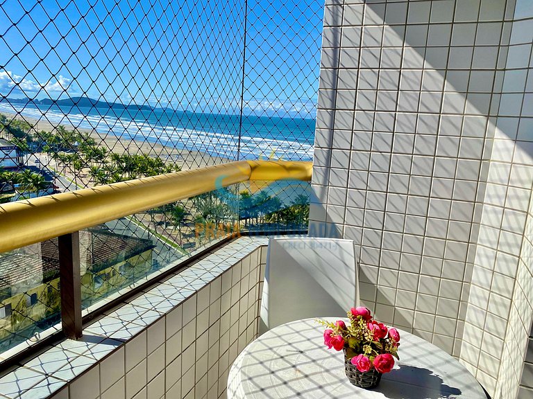 Apartamento com linda vista para o mar, prédio com piscina