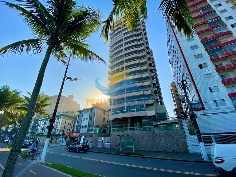 Apartamento frente mar com sacada gourmet