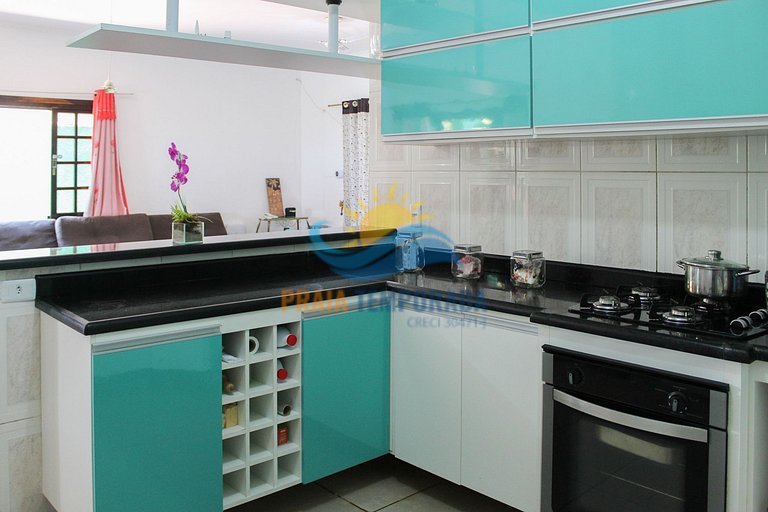 I148 - Casa com 4 dorm l Piscina, Churrasqueira e WI-FI