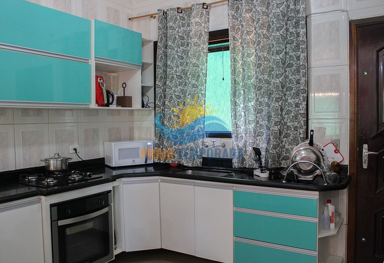 I148 - Casa com 4 dorm l Piscina, Churrasqueira e WI-FI