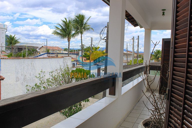 I148 - Casa com 4 dorm l Piscina, Churrasqueira e WI-FI