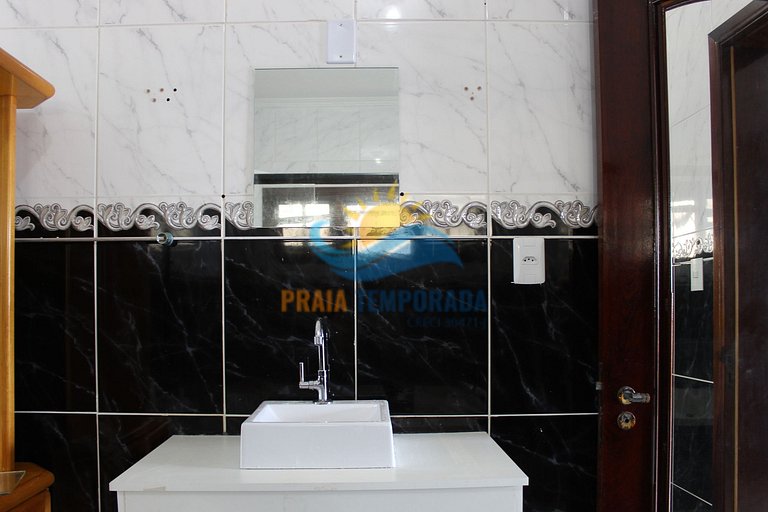 I148 - Casa com 4 dorm l Piscina, Churrasqueira e WI-FI