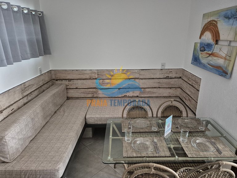Apartamento 03-B de 1 dormitório para 5 pessoas a duas quadr