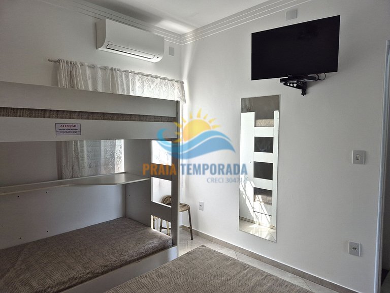 Apartamento 03-B de 1 dormitório para 5 pessoas a duas quadr