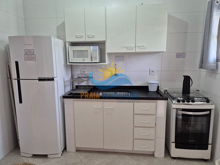 Apartamento 03-B de 1 dormitório para 5 pessoas a duas quadr
