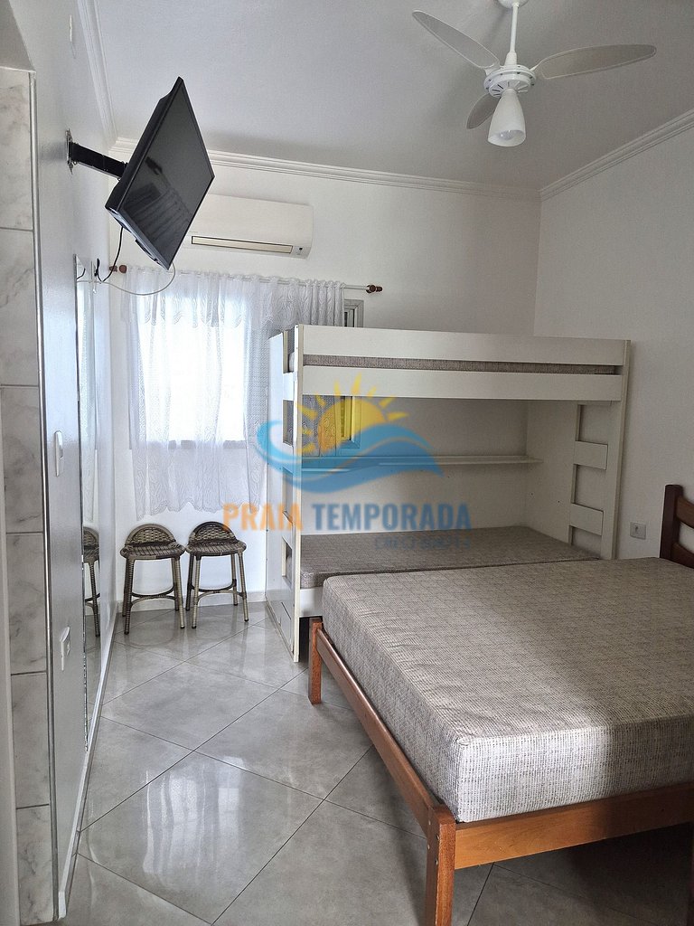 Apartamento 04-B de 1 dormitório para 5 pessoas a duas quadr