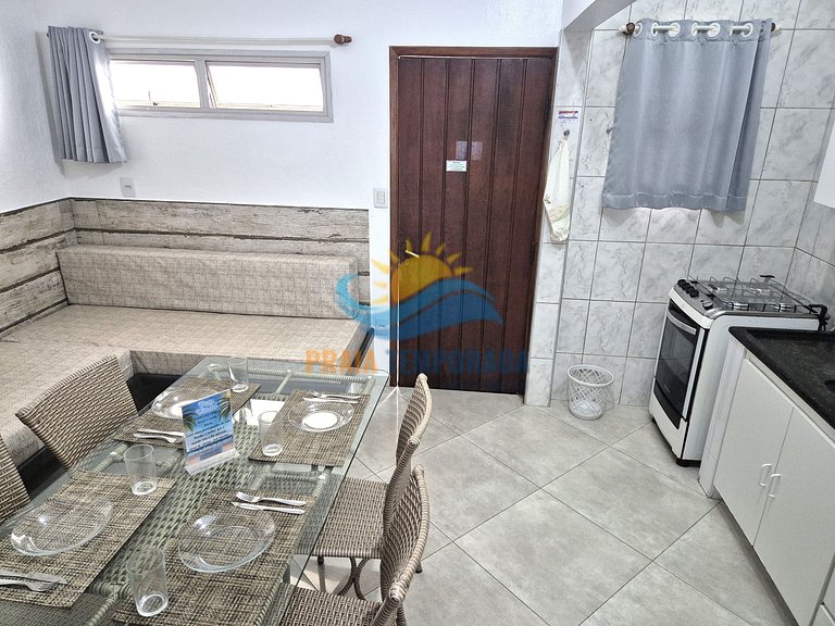 Apartamento 04-B de 1 dormitório para 5 pessoas a duas quadr
