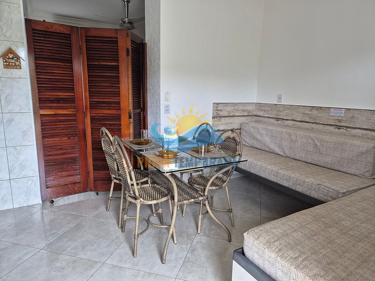 Apartamento 06-C de 1 dormitório para 5 pessoas a duas quadr