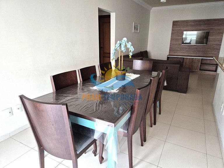 Apartamento 12 de 3 dormitórios para 8 pessoas a uma quadra