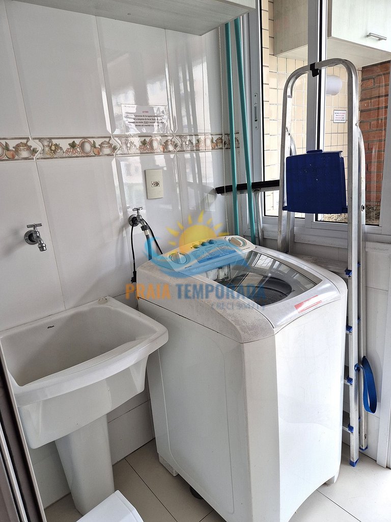 Apartamento 12 de 3 dormitórios para 8 pessoas a uma quadra