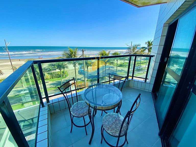 BM103 - Apê Frente a Praia c/ 3 Dorm e Sacada