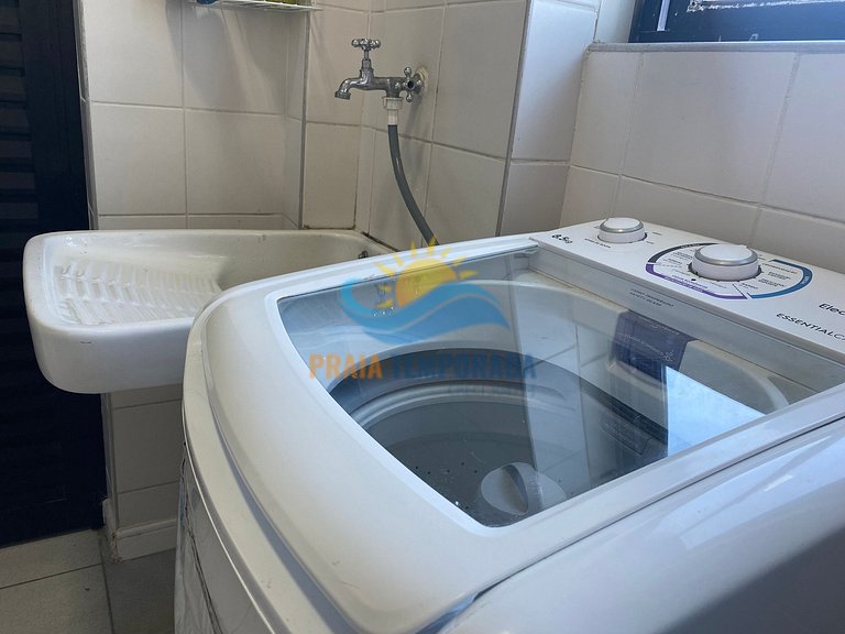 BM103 - Apê Frente a Praia c/ 3 Dorm e Sacada