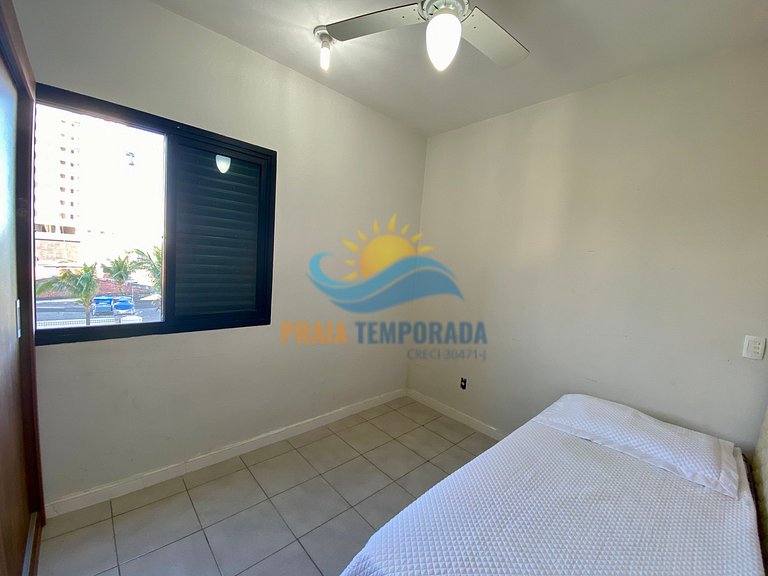 BM103 - Apê Frente a Praia c/ 3 Dorm e Sacada