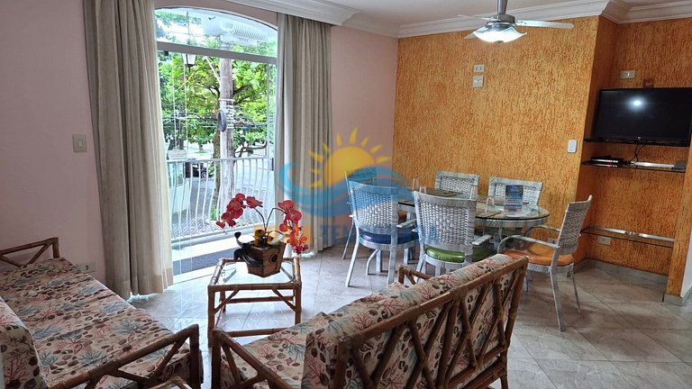 Apartamento 11 de 3 dormitórios para 8 pessoas a duas quadra