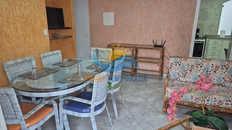 Apartamento 11 de 3 dormitórios para 8 pessoas a duas quadra