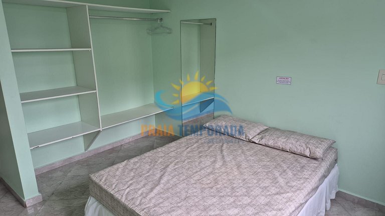 Apartamento 11 de 3 dormitórios para 8 pessoas a duas quadra