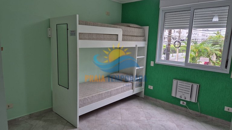 Apartamento 11 de 3 dormitórios para 8 pessoas a duas quadra