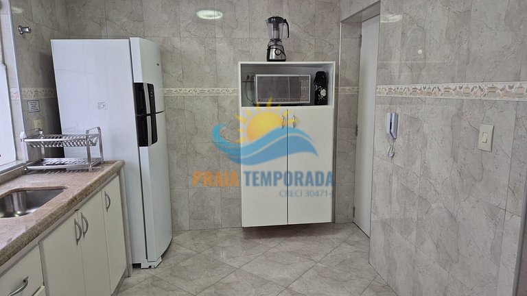 Apartamento 11 de 3 dormitórios para 8 pessoas a duas quadra
