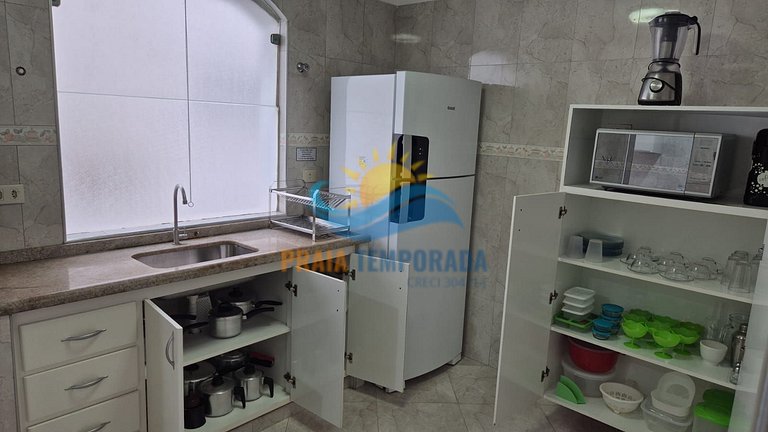 Apartamento 11 de 3 dormitórios para 8 pessoas a duas quadra