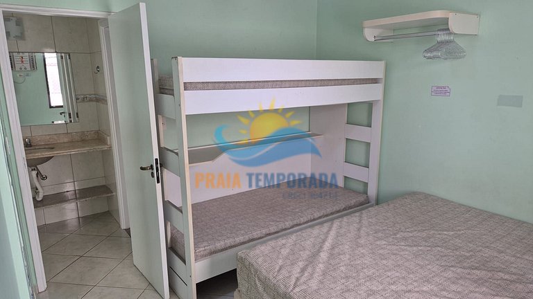 Apartamento 12 de 2 dormitórios para 7 pessoas a duas quadra