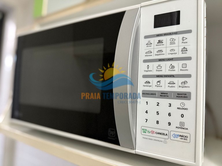 BM301 - Apê c/ Varanda | Ar Cond. | Garagem